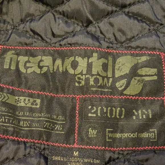 FreeWorld Snow Ski Jacket - Picture 5 of 5